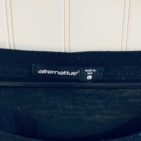 Alternative Shirt - Picture 3 of 4